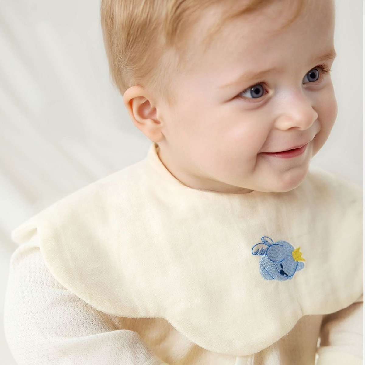 Sensori™ Petal Muslin Bibs