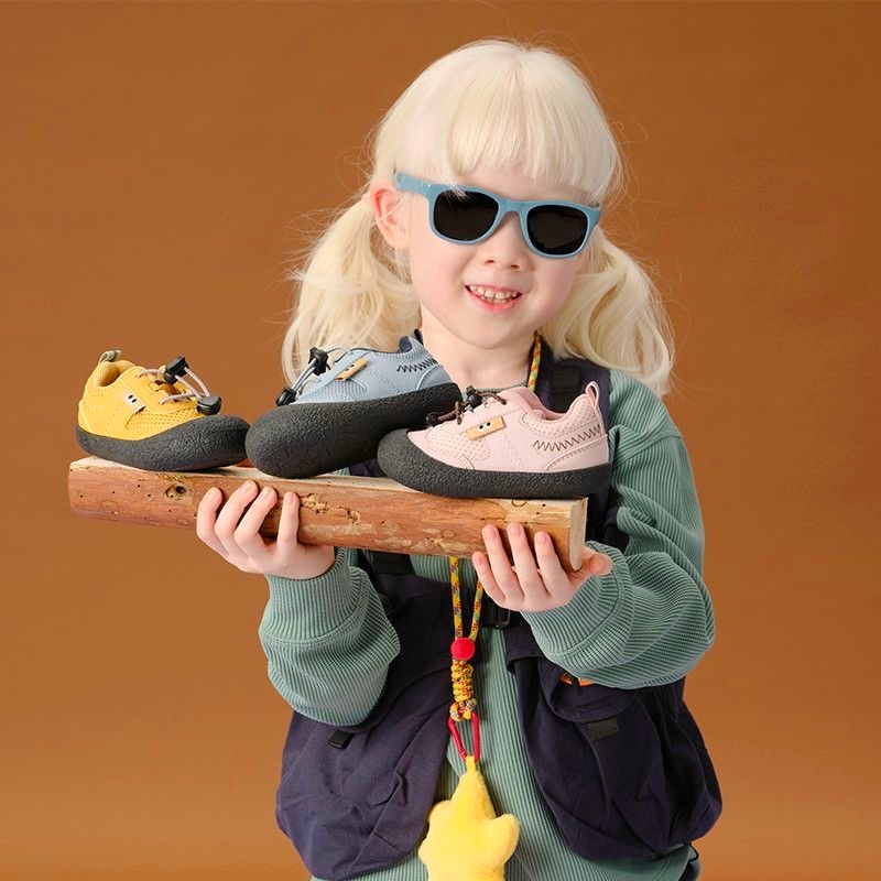 Sensori™ Kids Retro Gorpcore Barefoot Sneakers