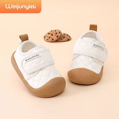 Sensori™ Quilt Barefoot First-Walker Sneakers