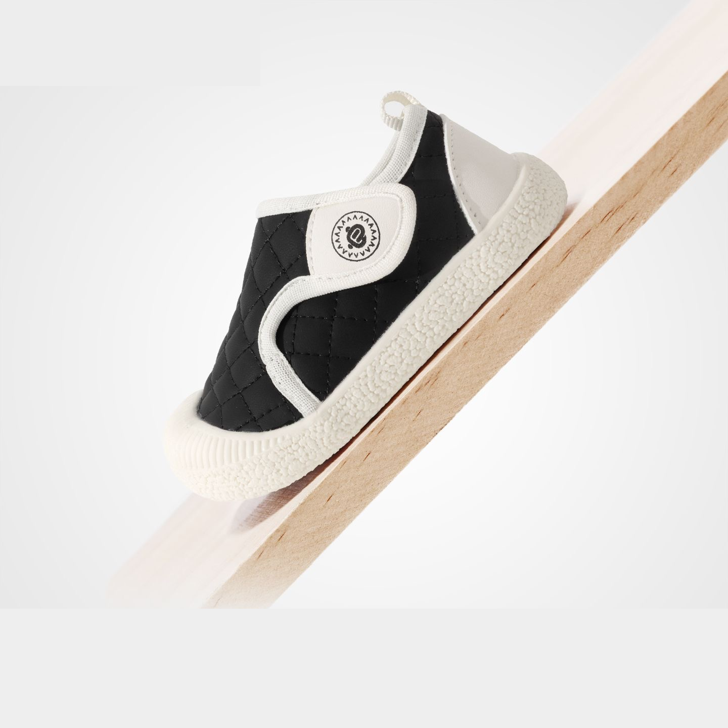 Sensori™ Pebble-Quilt First-Walker Sneakers