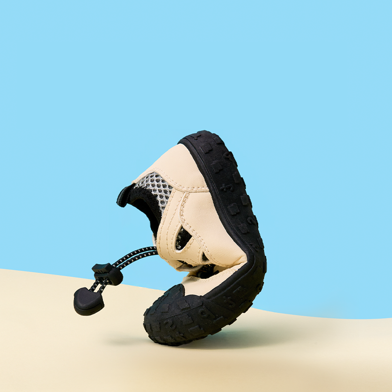 Sensori™ Mesh Barefoot Sneakers